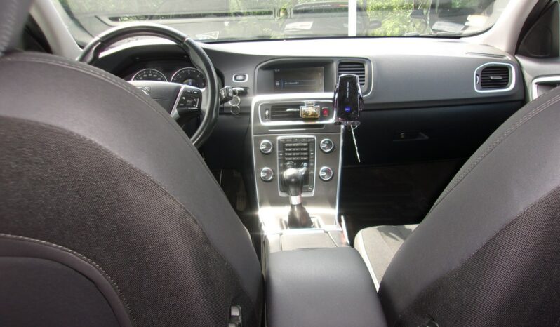 Volvo V60 V60 2.0 D3 Momentum full
