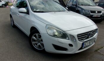 Volvo V60 V60 2.0 D3 Momentum full