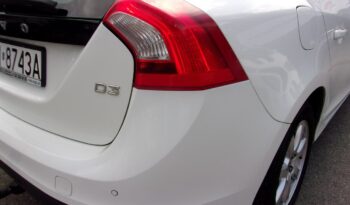 Volvo V60 V60 2.0 D3 Momentum full