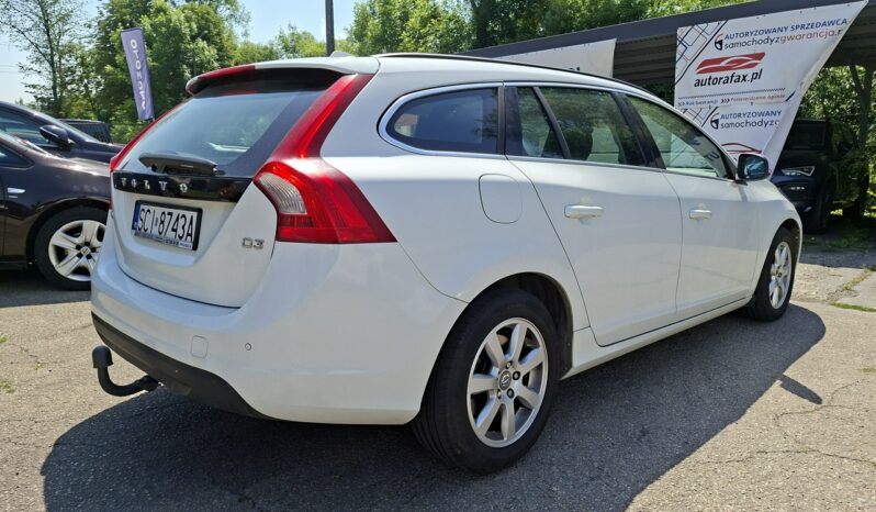 Volvo V60 V60 2.0 D3 Momentum, Webasto, Bluetooth, Hak, PDC, Bi-Xenon full