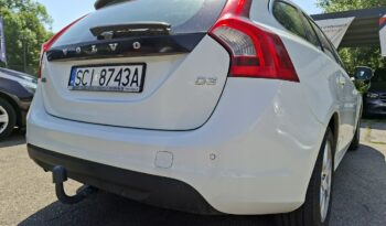 Volvo V60 V60 2.0 D3 Momentum, Webasto, Bluetooth, Hak, PDC, Bi-Xenon full