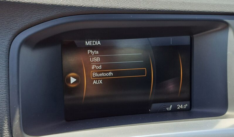 Volvo V60 V60 2.0 D3 Momentum, Webasto, Bluetooth, Hak, PDC, Bi-Xenon full