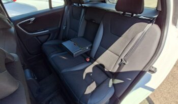 Volvo V60 V60 2.0 D3 Momentum, Webasto, Bluetooth, Hak, PDC, Bi-Xenon full
