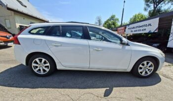 Volvo V60 V60 2.0 D3 Momentum, Webasto, Bluetooth, Hak, PDC, Bi-Xenon full