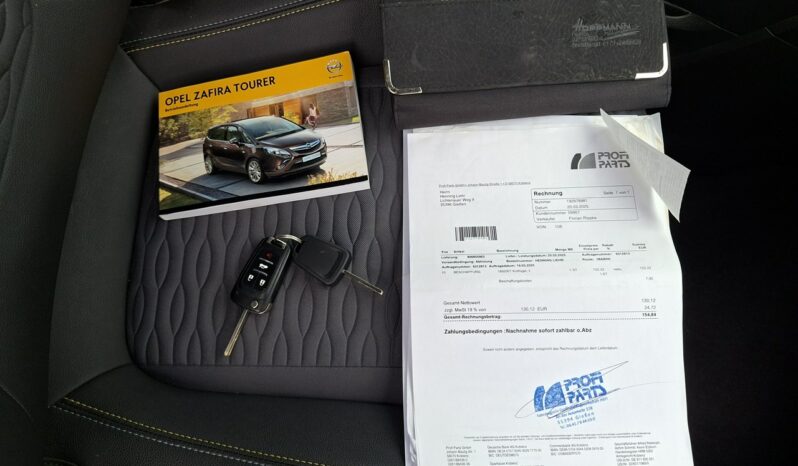 Opel Zafira Klimatronic 2-stref, Nawigacja, PDC 2x, Hak, 2 kpl. kół full