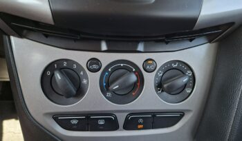 Ford Focus Klimatyzacja, Podgrzewana szyba czołowa, 2 kpl. kół, Bi-Xenon full