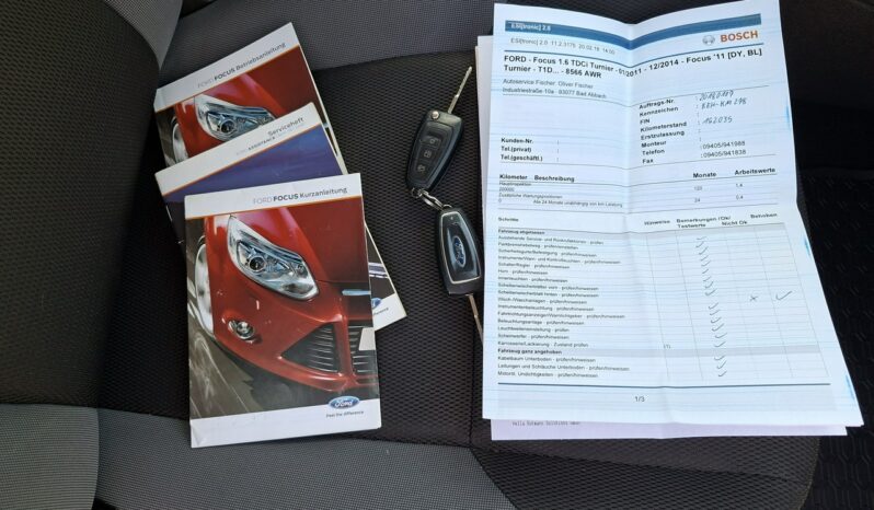 Ford Focus Klimatyzacja, Podgrzewana szyba czołowa, 2 kpl. kół, Bi-Xenon full