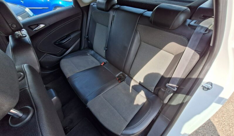 Opel Astra Klimatyzacja automatyczna 2-stref, Bluetooth, AUX, USB, PDC 2x full