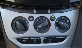 Ford Focus Klimatyzacja, Podgrz. fotele, Podgrz. przednia szyba, Ele szyby 4x full