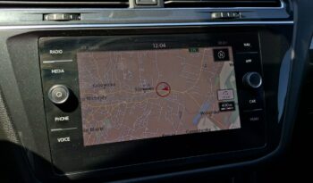 Volkswagen Tiguan Klimatronic 2-stref, Podgrz. fotele, Panorama, CarPlay/AndroidAuto full