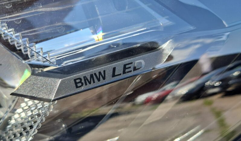 BMW iX3 FaceLift, LED, EDC, M Shadowline, Hak, HarmanKardon full