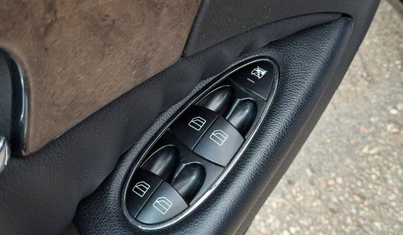 Mercedes E 220 Klimatronic 2-stref, Automat, Ele szyby 4x, Xenon, PDC 2x full