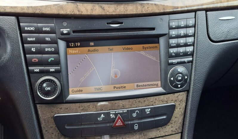 Mercedes E 220 Klimatronic 2-stref, Automat, Ele szyby 4x, Xenon, PDC 2x full