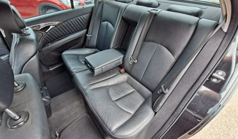 Mercedes E 220 Klimatronic 2-stref, Automat, Ele szyby 4x, Xenon, PDC 2x full