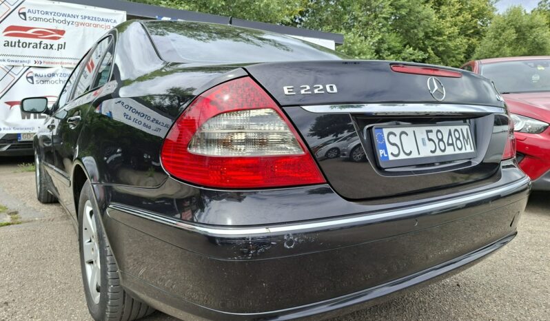 Mercedes E 220 Klimatronic 2-stref, Automat, Ele szyby 4x, Xenon, PDC 2x full