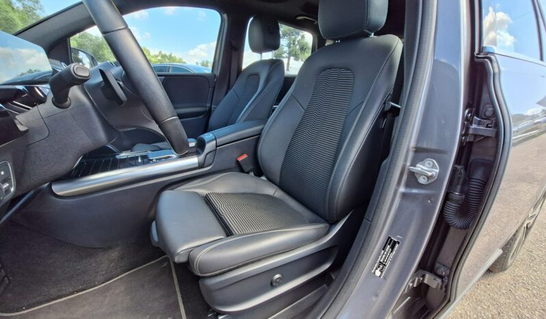 Mercedes B 250 4Matic, Klimatronic, Virt. Cockpit, Burmester, Podgrz fotele, CarPlay full