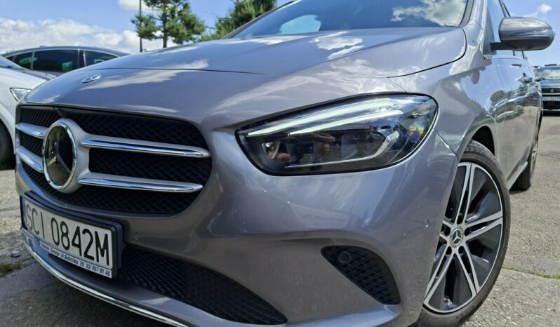 Mercedes B 250 4Matic, Klimatronic, Virt. Cockpit, Burmester, Podgrz fotele, CarPlay full