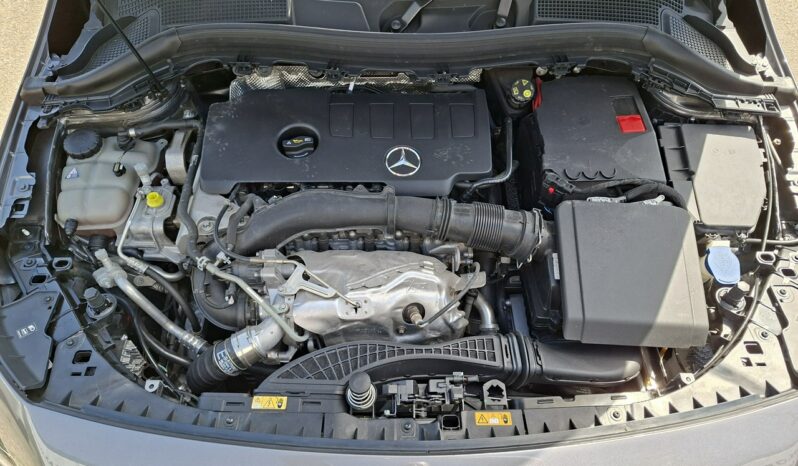 Mercedes B 250 4Matic, Klimatronic, Virt. Cockpit, Burmester, Podgrz fotele, CarPlay full