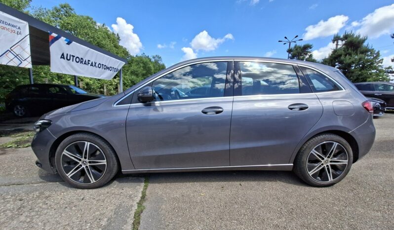 Mercedes B 250 4Matic, Klimatronic, Virt. Cockpit, Burmester, Podgrz fotele, CarPlay full