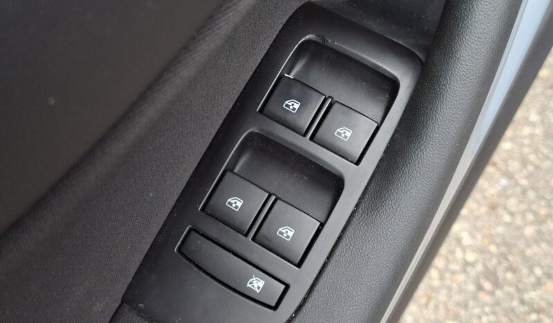 Opel Zafira Klimatyzacja, Podgrz. fotele + kierownica, Nawigacja, PDC 2x, Hak full