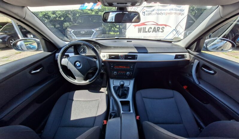 BMW 318 RWD, Klimatronic 2-stref., Podgrzewane fotele, Czujniki parkowania full