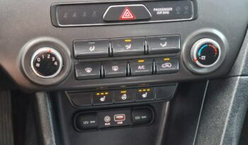 Kia Sportage Kamera Cofania,Pdc Navi Podgrz. fotele przód i tył + kierownica, Hak, full