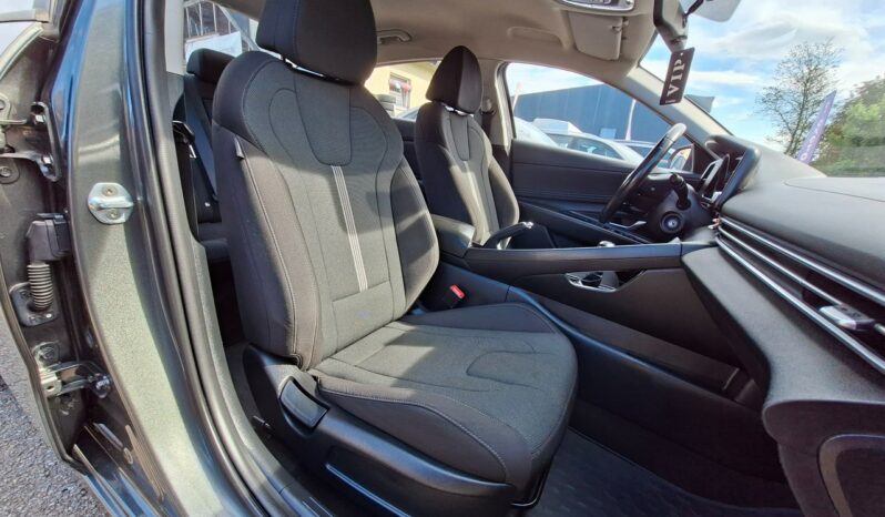 Hyundai Elantra Klimatyzacja, PL Salon, Czujniki parkowania, 2 komplety opon full