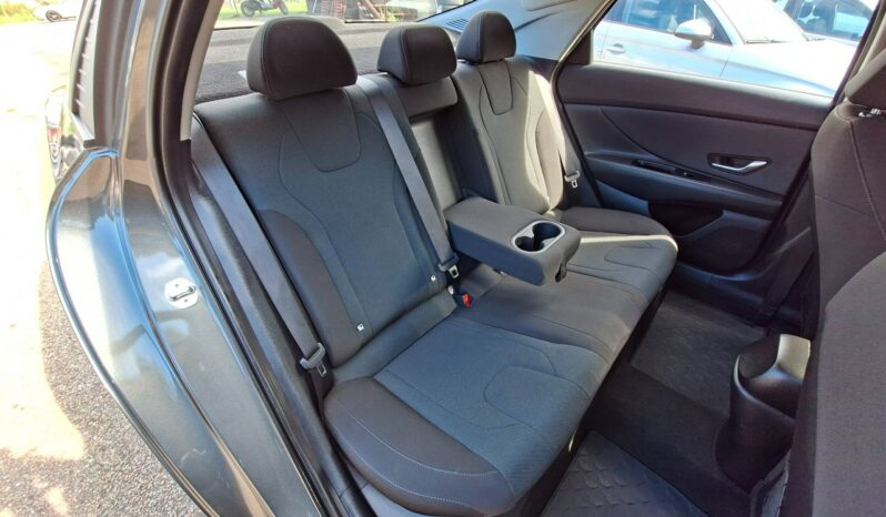 Hyundai Elantra Klimatyzacja, PL Salon, Czujniki parkowania, 2 komplety opon full