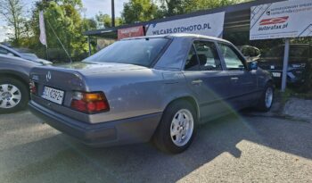 Mercedes E 200 Elektryczne szyby, Elektryczne lusterka, Skrzynia manualna full