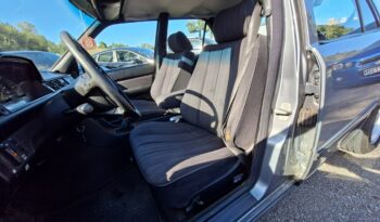 Mercedes E 200 Elektryczne szyby, Elektryczne lusterka, Skrzynia manualna full