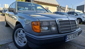 Mercedes E 200 Elektryczne szyby, Elektryczne lusterka, Skrzynia manualna full
