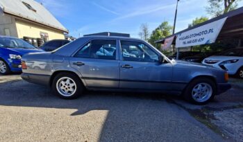 Mercedes E 200 Elektryczne szyby, Elektryczne lusterka, Skrzynia manualna full