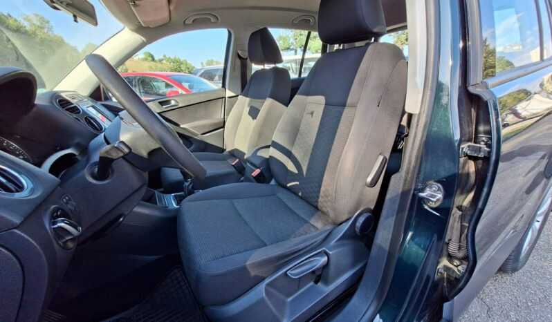 Volkswagen Tiguan 4Motion, Klimatyzacja, Podgrz. fotele, Kamera cofania, Nawigacja full