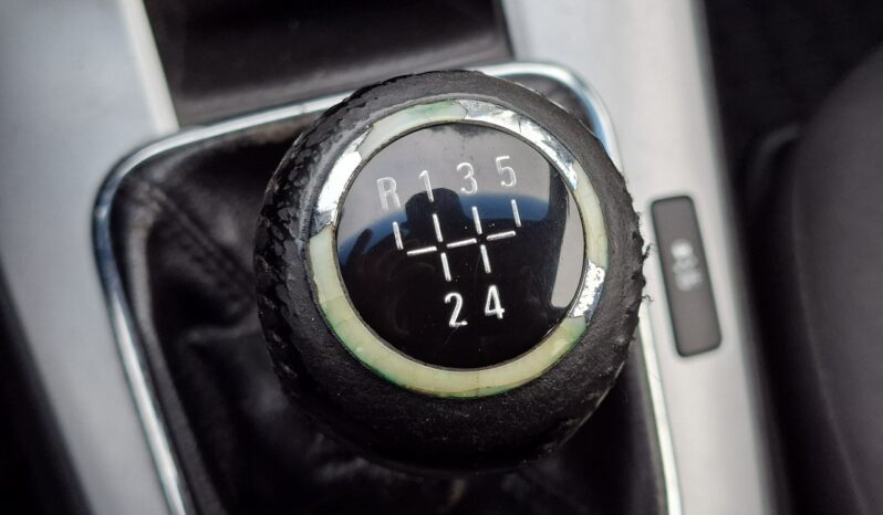 Chevrolet Cruze Klimatyzacja, Ele szyby 4x, Ele lusterka, Czujniki parkowania full