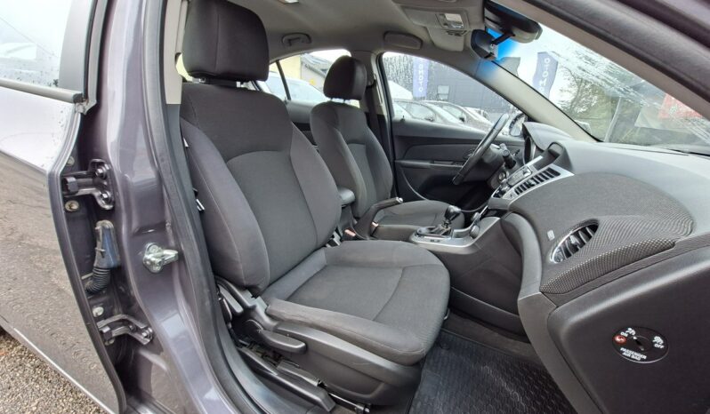 Chevrolet Cruze Klimatyzacja, Ele szyby 4x, Ele lusterka, Czujniki parkowania full