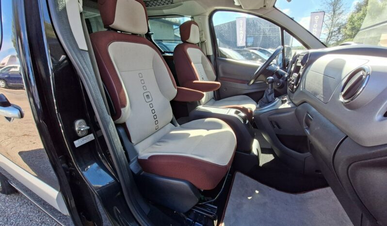 Citroen Berlingo Klimatyzacja, LPG, Dach panoramiczny, Hak, PDC, 2 kpl. kół full