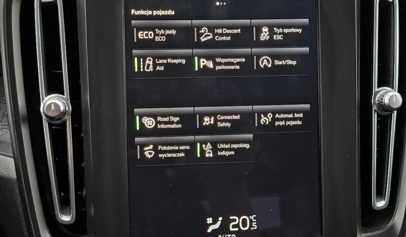 Volvo XC 40 Klimatronic, Nawigacja, CarPlay/AndroidAuto, PDC full