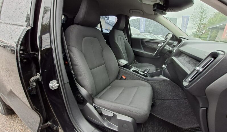 Volvo XC 40 Klimatronic, Nawigacja, CarPlay/AndroidAuto, PDC full
