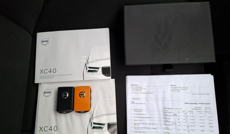 Volvo XC 40 Klimatronic, Nawigacja, CarPlay/AndroidAuto, PDC full