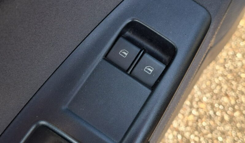 Volkswagen Polo Klimatronic, Ele. szyby, Ele. lusterka, 2 kpl. kół, Wspomaganie kier. full