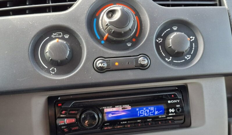 Renault Kangoo Klimatyzacja, Elektryczne szyby, Elektryczne lusterka, 2 kpl. kół full