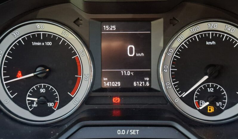 Škoda Octavia Klimatronic 2-stref, Podgrz. fotele, Hak, LED, PDC 2x, CarPlay full