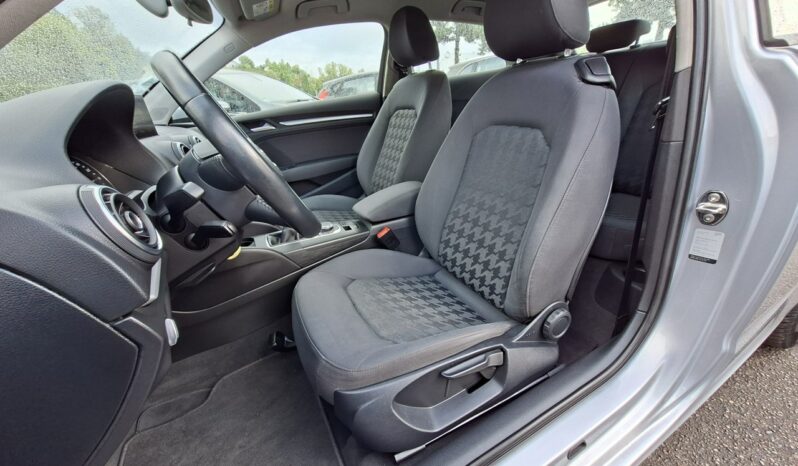 Audi A3 Klimatronic 2-stref, Podgrz. fotele, Navi, PDC, Bi-Xenon, Hak full
