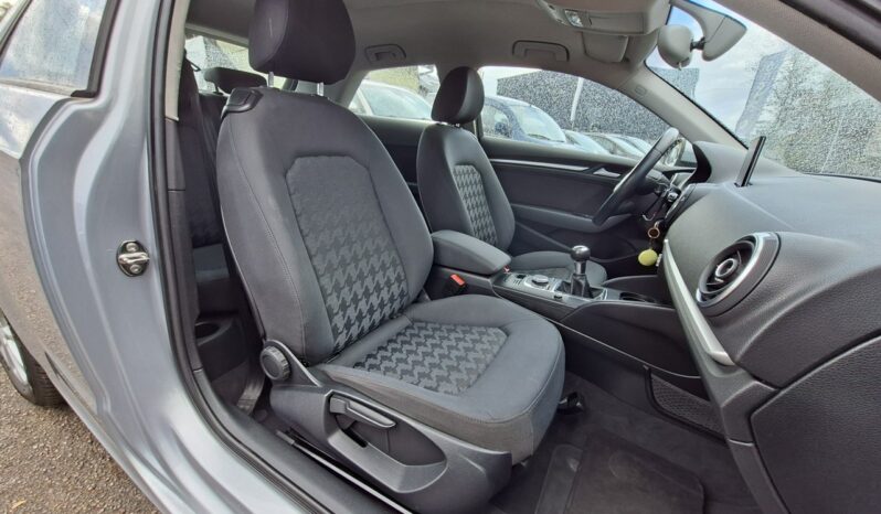 Audi A3 Klimatronic 2-stref, Podgrz. fotele, Navi, PDC, Bi-Xenon, Hak full