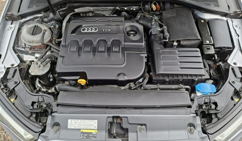 Audi A3 Klimatronic 2-stref, Podgrz. fotele, Navi, PDC, Bi-Xenon, Hak full