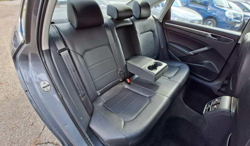 Volkswagen Passat Klimatronic 2-stref, Skóra, Podgrz. fotele, CarPlay/AndroidAuto full
