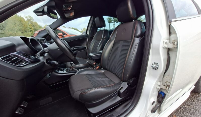Alfa Romeo Giulietta Quadrifoglio Verde, Klimatronic, DNA, Bi-Xenon, PDC, 2 kpl. kół, BOSE full