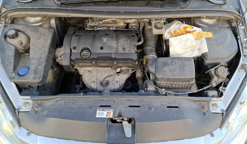 Peugeot 307 Ele szyby, Ele lusterka, Podłokietnik przód tył, 2 kluczyki full