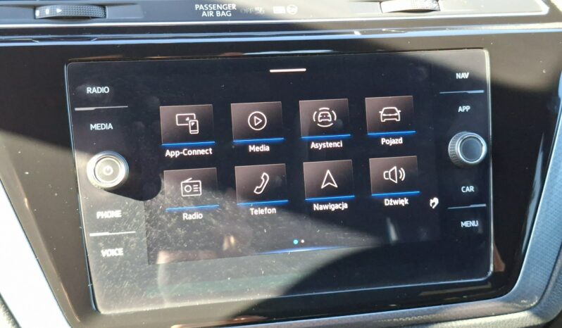 Volkswagen Touran Klimatronic 3-stref, 7 osobowy, Podgrz. fotele, CarPlay/AndroidAuto full