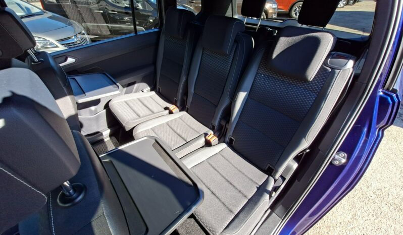 Volkswagen Touran Klimatronic 3-stref, 7 osobowy, Podgrz. fotele, CarPlay/AndroidAuto full